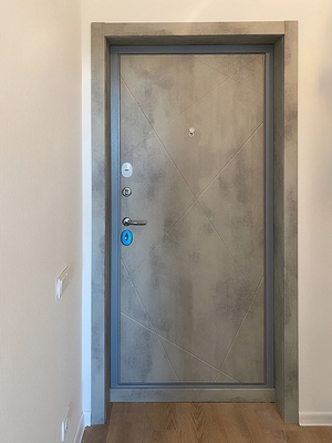 Дверь с панелью МДФ бетон