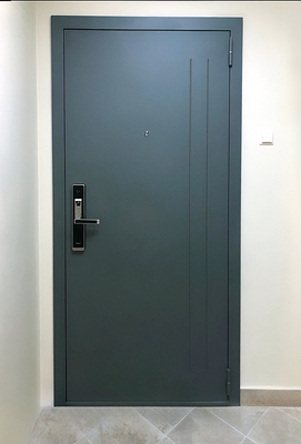 Дверь с рисунком на металле