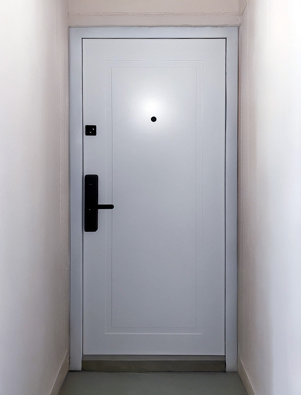 Дверь со smart-замком