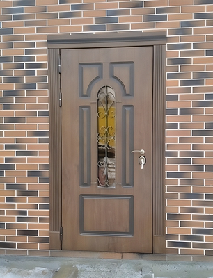 Металлическая дверь со стеклом