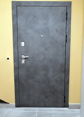 Входная дверь с декоративной накладкой МДФ