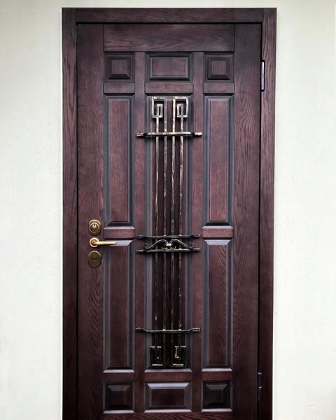 Входная дверь со шпонированным МДФ